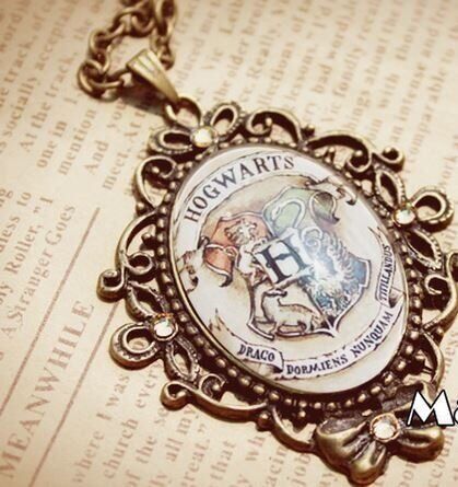 Медальйон Harry Potter Hogwarts -   -  