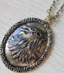 Медальон Game of Thrones QUEEN CERSEI LANNISTER LION -   -  