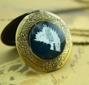 Медальон Game of Thrones Stark Wolf #2 (White) -   -  