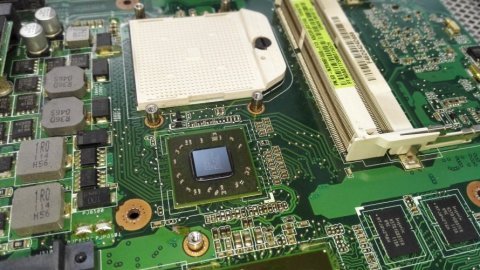 Ремонт материнской платы - Ремонт ноутбуков и моноблоков  - Ремонт ноутбуков и моноблоков 