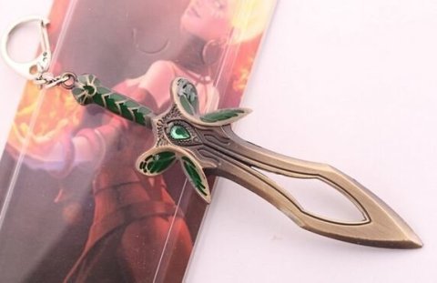 Брелок DOTA 2 Butterfly Sword Дота 2 меч металл цвет бронза 6 см. -   -