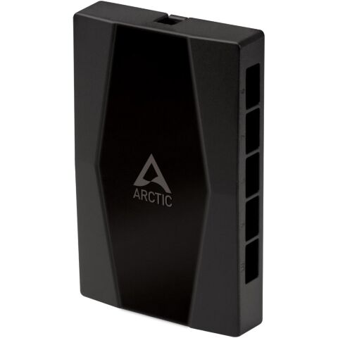 Контроллер вентилятора Arctic CASE FAN HUB (ACFAN00175A) - Нулевой остаток (Feed)  - Нулевой остаток (Feed) 
