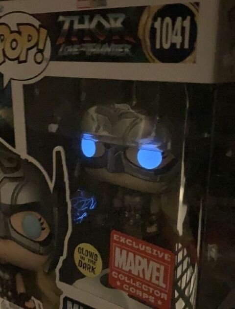 Фігурка Funko Marvel Love and Thunder Mighty Thor Фанко Тор (Collector Corps Exclusive) 1041 -   -  