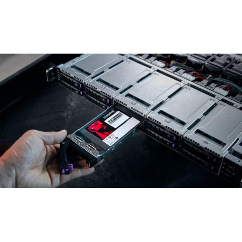 Накопитель SSD 2.5" 3.84TB Kingston (SEDC600M/3840G) - Внутренние SSD  - Внутренние SSD 