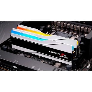 Модуль памяти для компьютера DDR5 64GB (2x32GB) 6000 MHz Trident Z5 Neo RGB Matte White G.Skill (F5-6000J3636F32GX2-TZ5NRW)