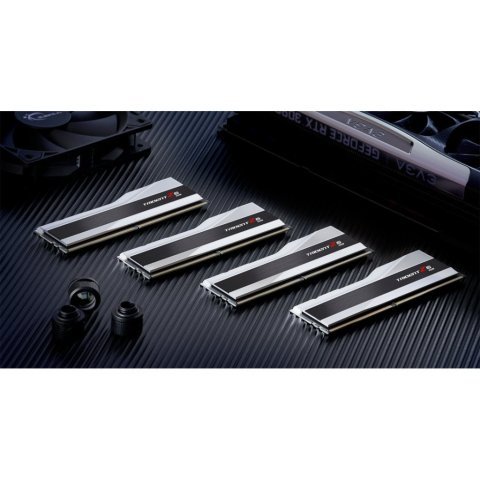 Модуль памяти для компьютера DDR5 64GB (2x32GB) 6400 MHz Trident Z5 RGB G.Skill (F5-6400J3239G32GX2-TZ5RS) - Нулевой остаток (Feed)  - Нулевой остаток (Feed)